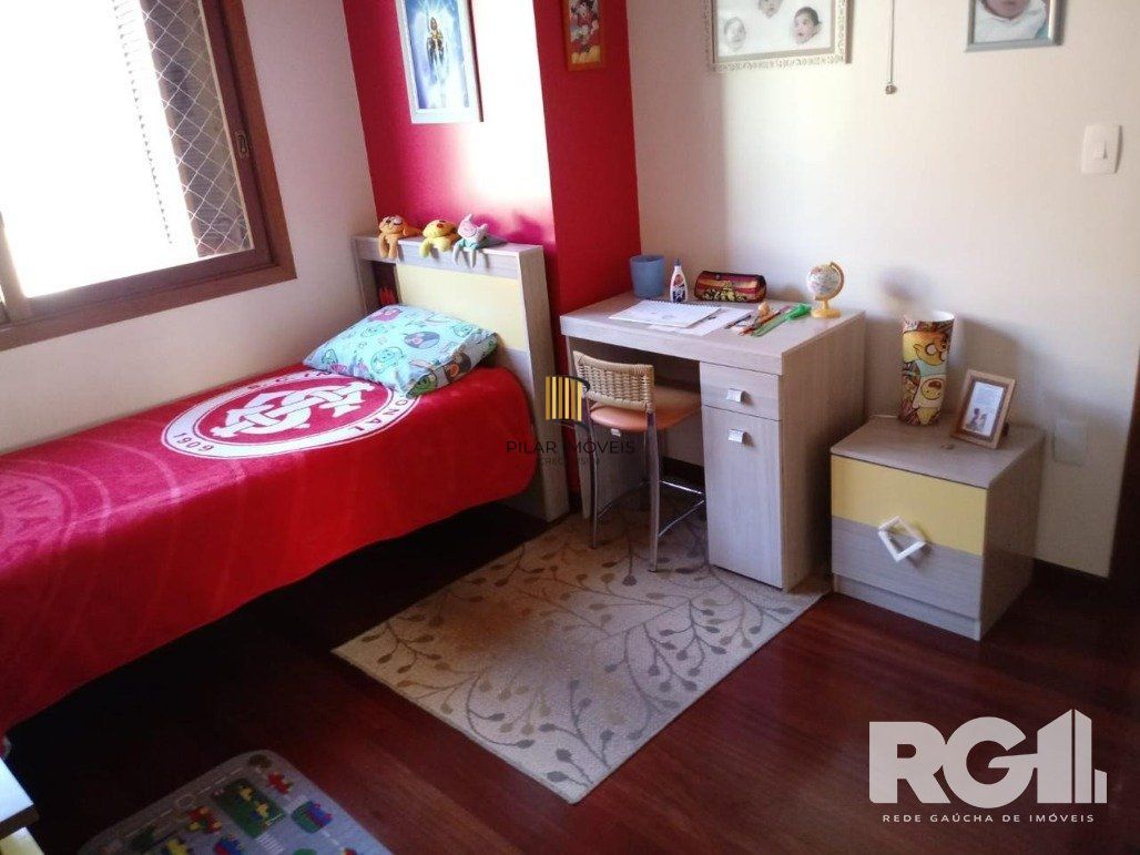Casa 3 dormitórios no bairro Espírito Santo