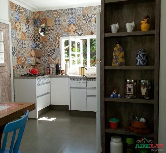 Casa 4 dormitórios no bairro Hípica
