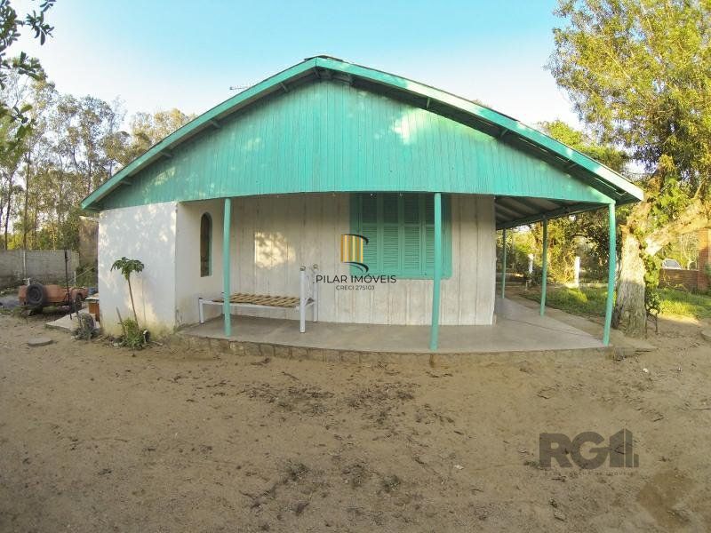 Casa 2 dormitórios no bairro Lami