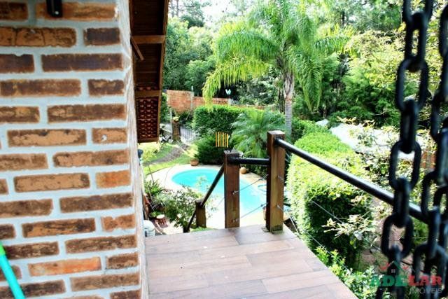 Casa 4 dormitórios no bairro Hípica