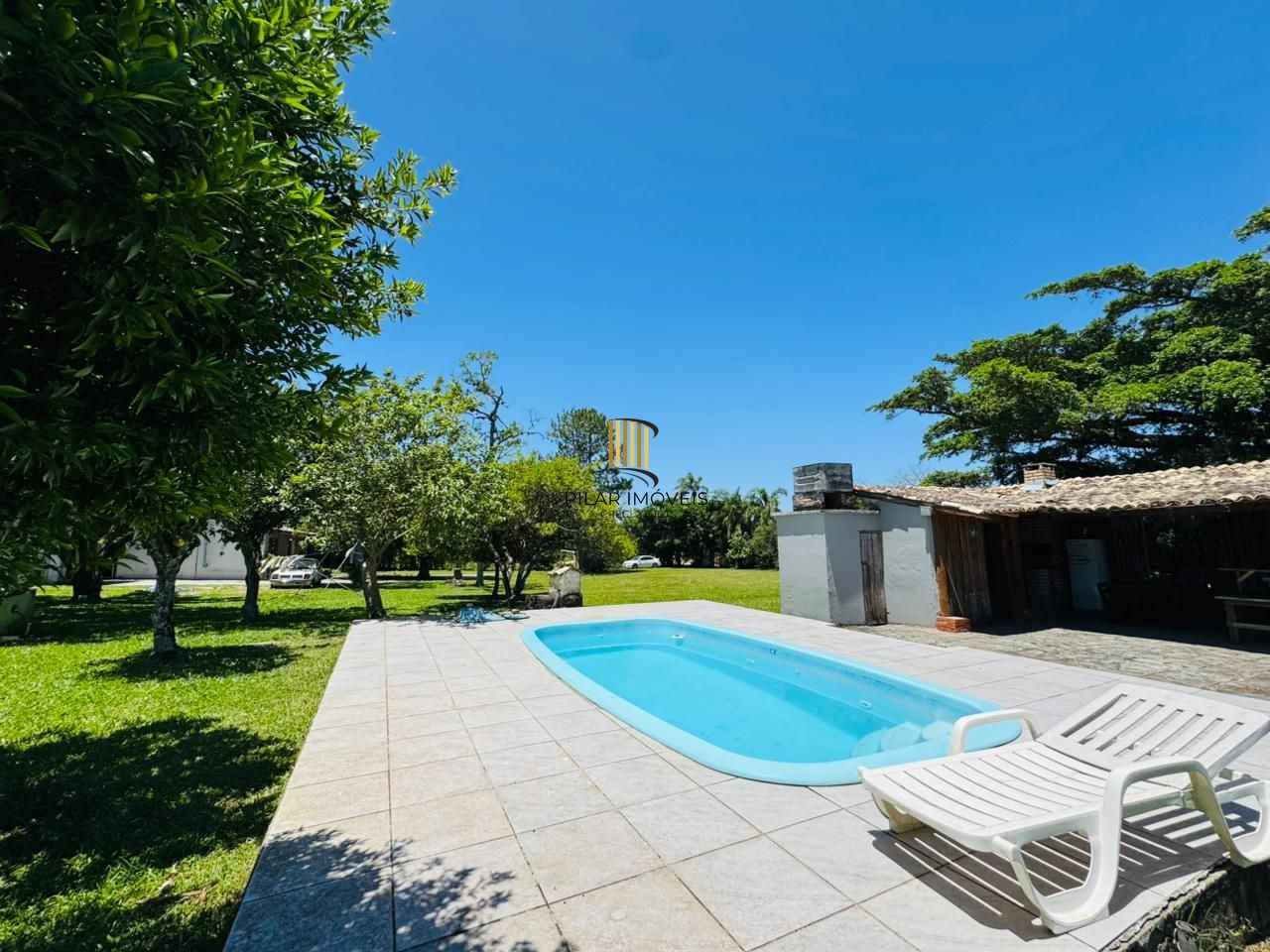 Sítio 3 dormitórios no bairro Lami