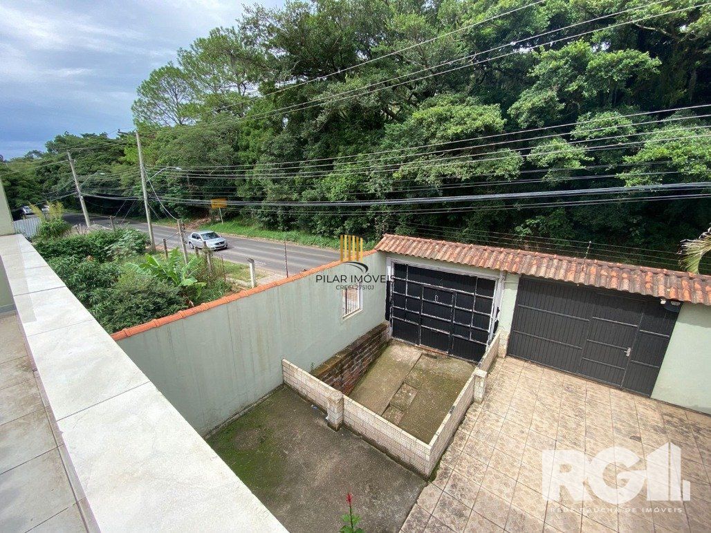 Casa 3 dormitórios no bairro Hípica