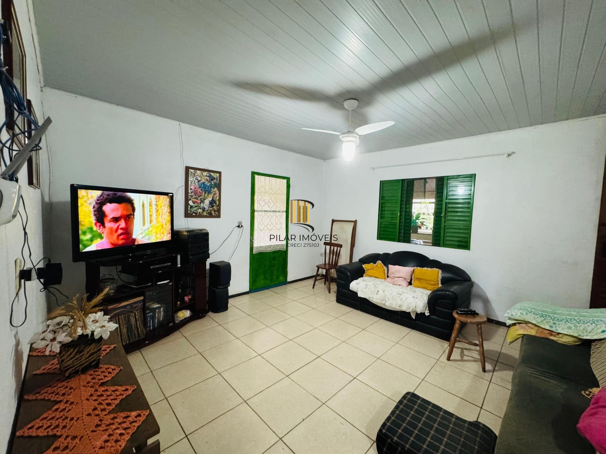 Sítio 2 dormitórios no bairro Canta Galo