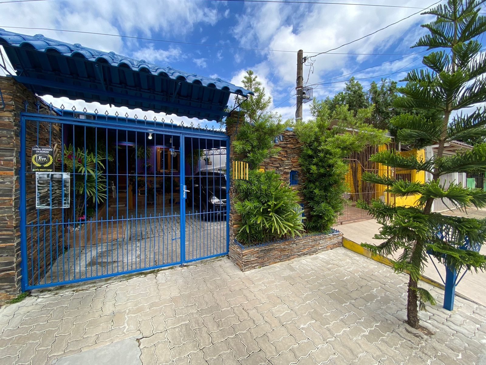 Casa 3 Dormitório(s) Bairro Hípica