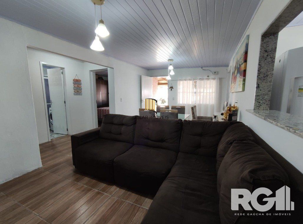 Casa 3 dormitórios no bairro Restinga
