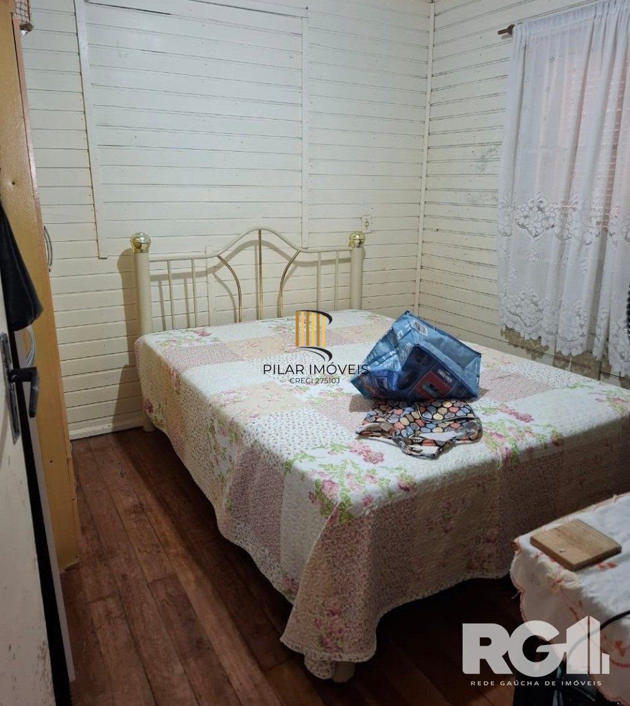 Casa 2 dormitórios no bairro Lami