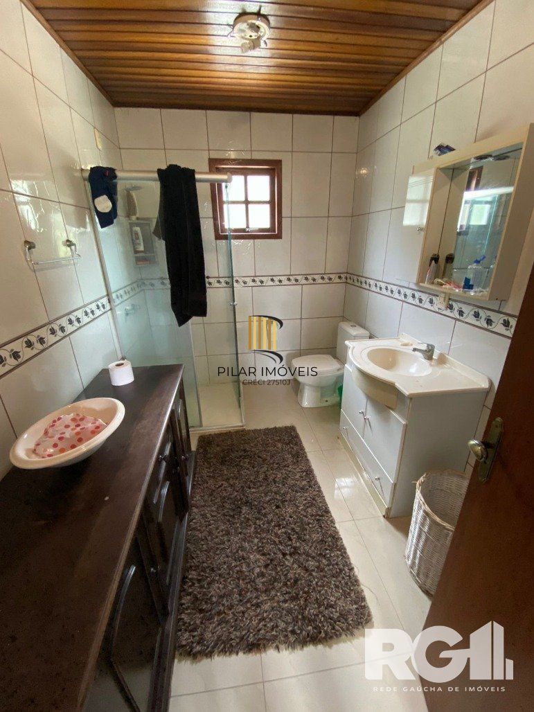 Casa 3 dormitórios no bairro Hípica