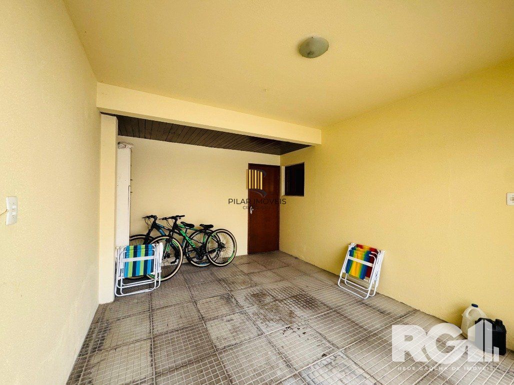 Casa 4 dormitórios no bairro Hípica