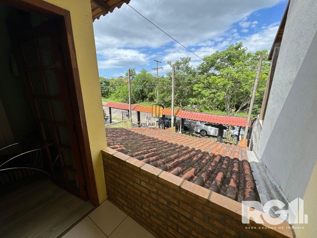 Casa 2 dormitórios no bairro Hípica