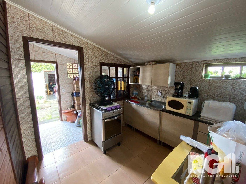 Casa 2 dormitórios no bairro Ponta Grossa