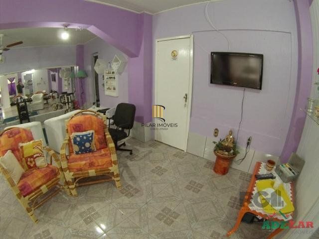 Casa 4 dormitórios no bairro Itapuã