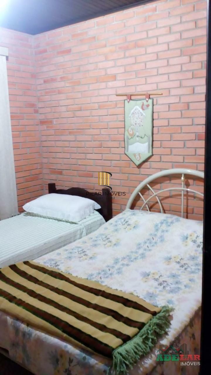 Sítio 2 dormitórios no bairro Fiuza