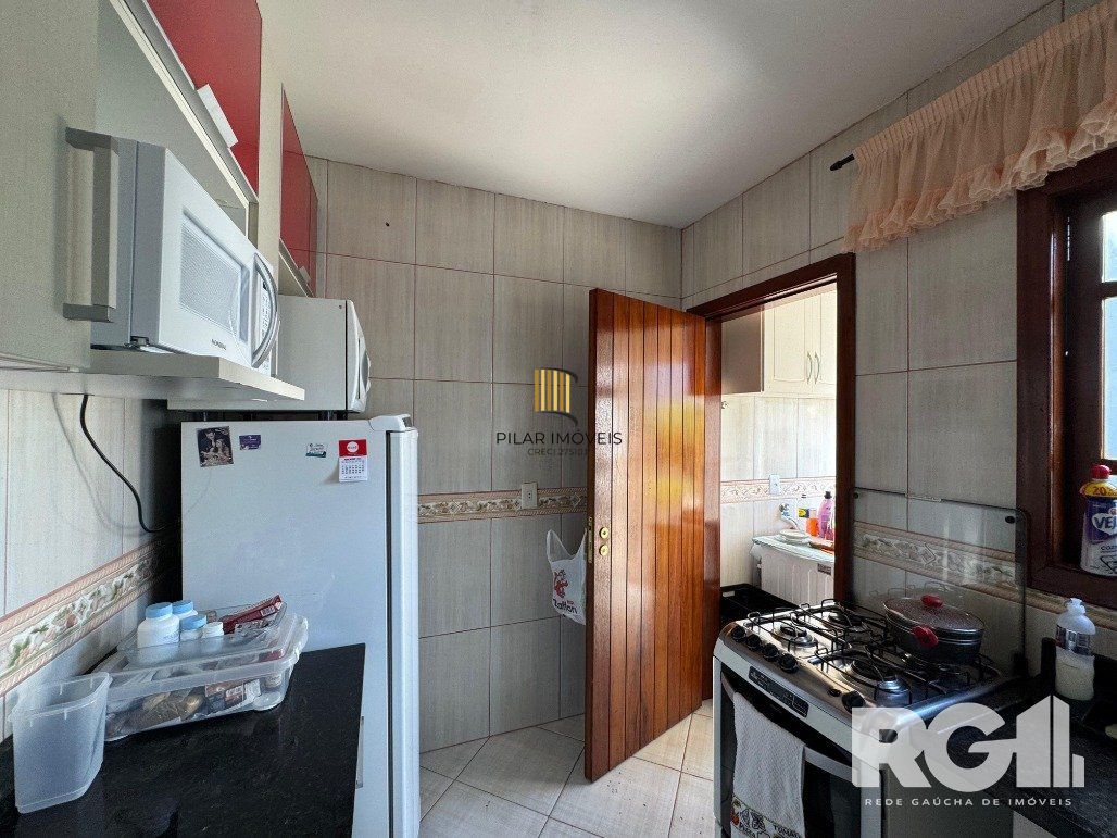 Casa 3 dormitórios no bairro Hípica