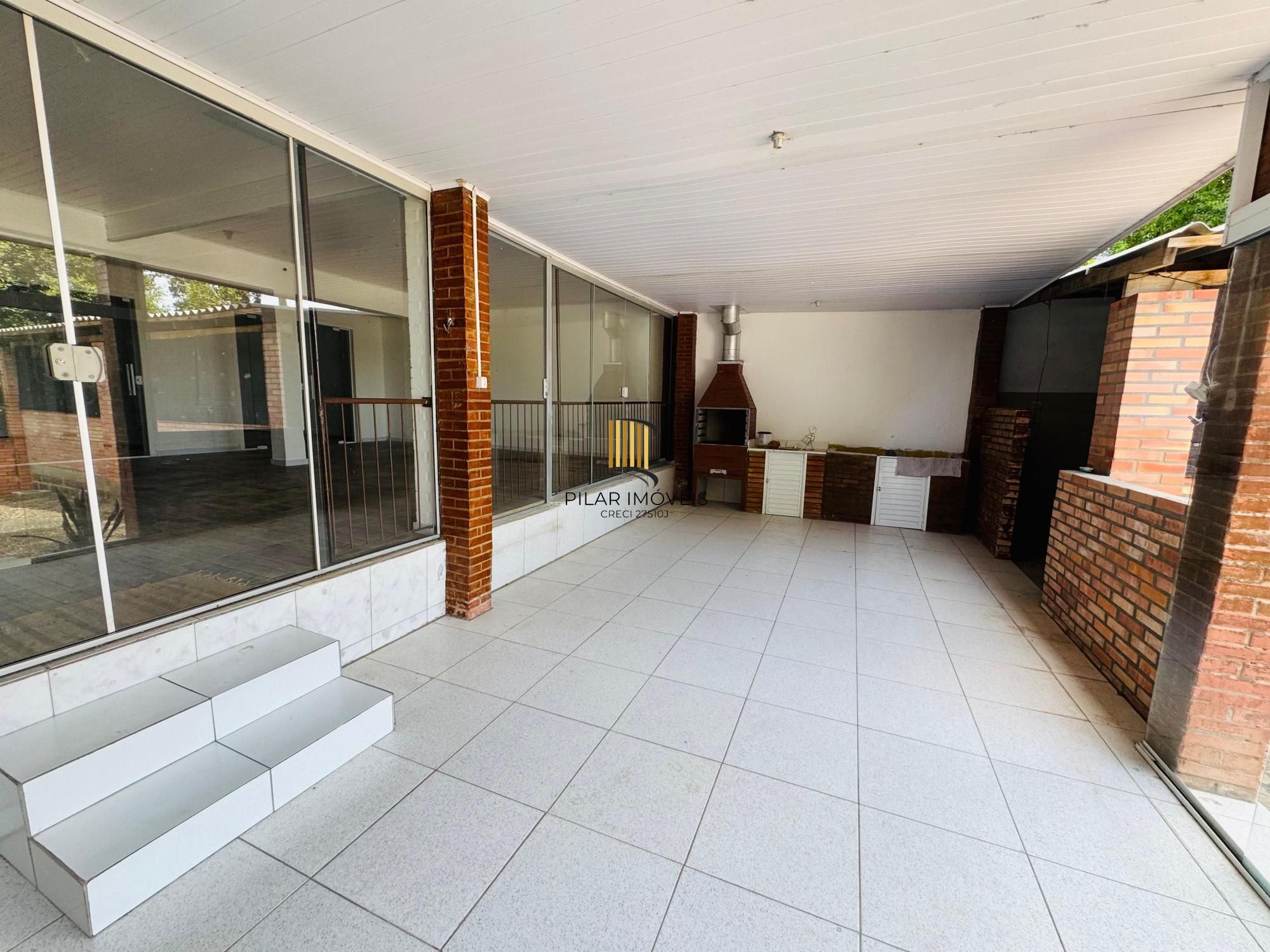 Casa 3 dormitórios no bairro Belém Novo