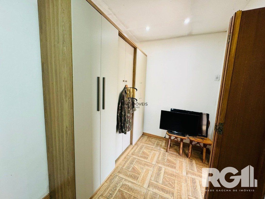 Casa 3 dormitórios no bairro Lami