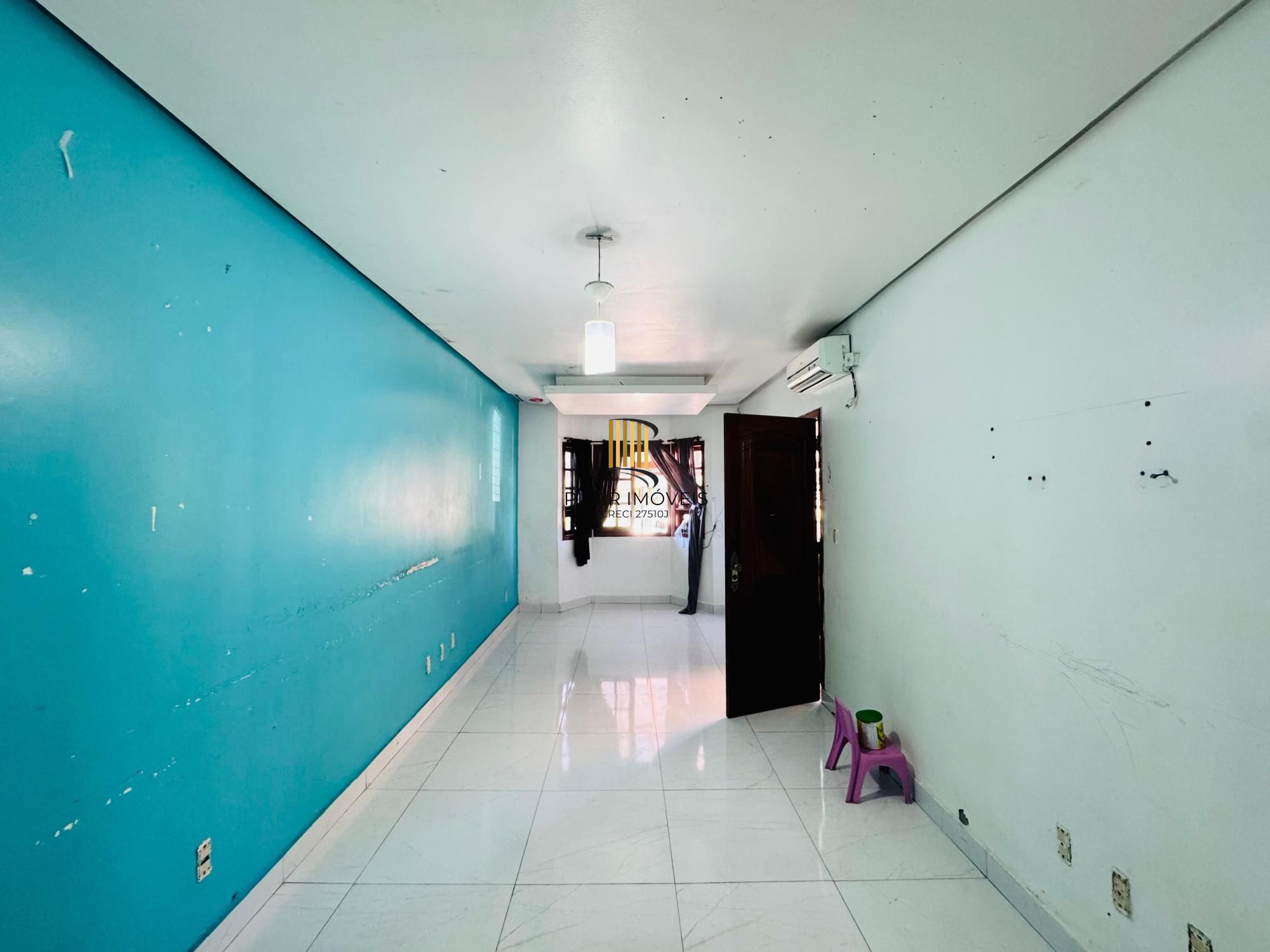 Casa à venda no bairro Hípica