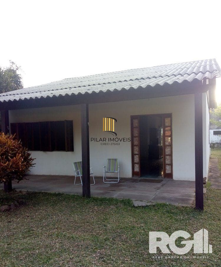 Casa 2 dormitórios no bairro Lami