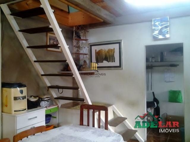 Casa 4 dormitórios no bairro Restinga