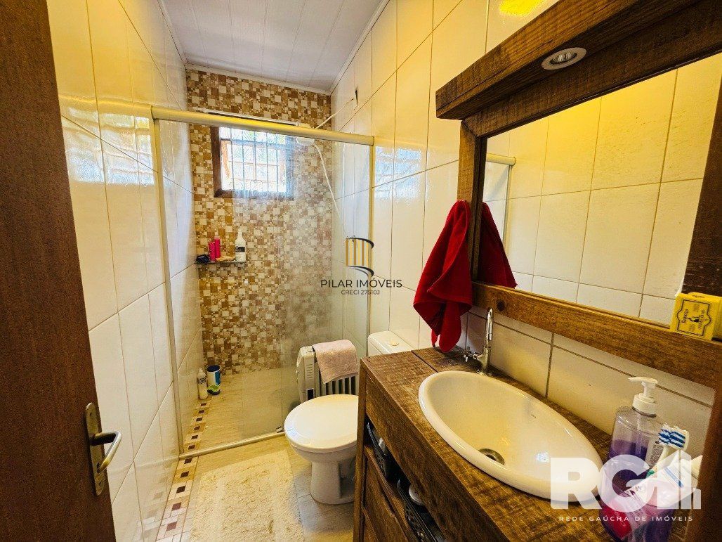Casa 2 dormitórios no bairro Hípica