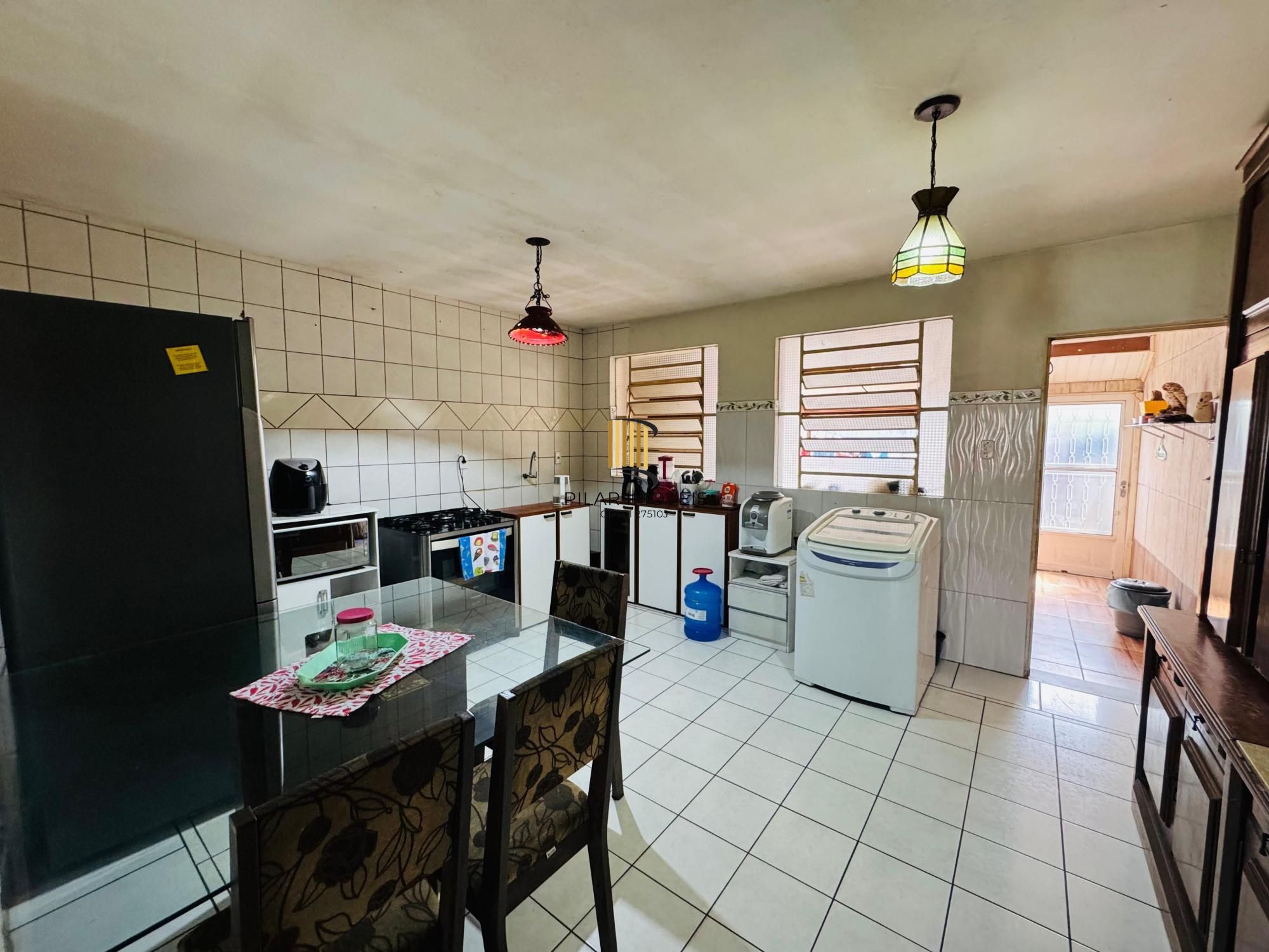 Sobrado 3 dormitórios no bairro Hípica