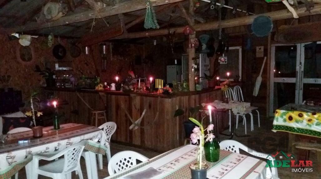 Apartamento no bairro Itapuã