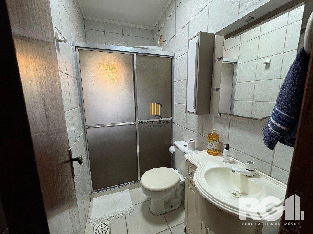 Casa 2 dormitórios no bairro Hípica