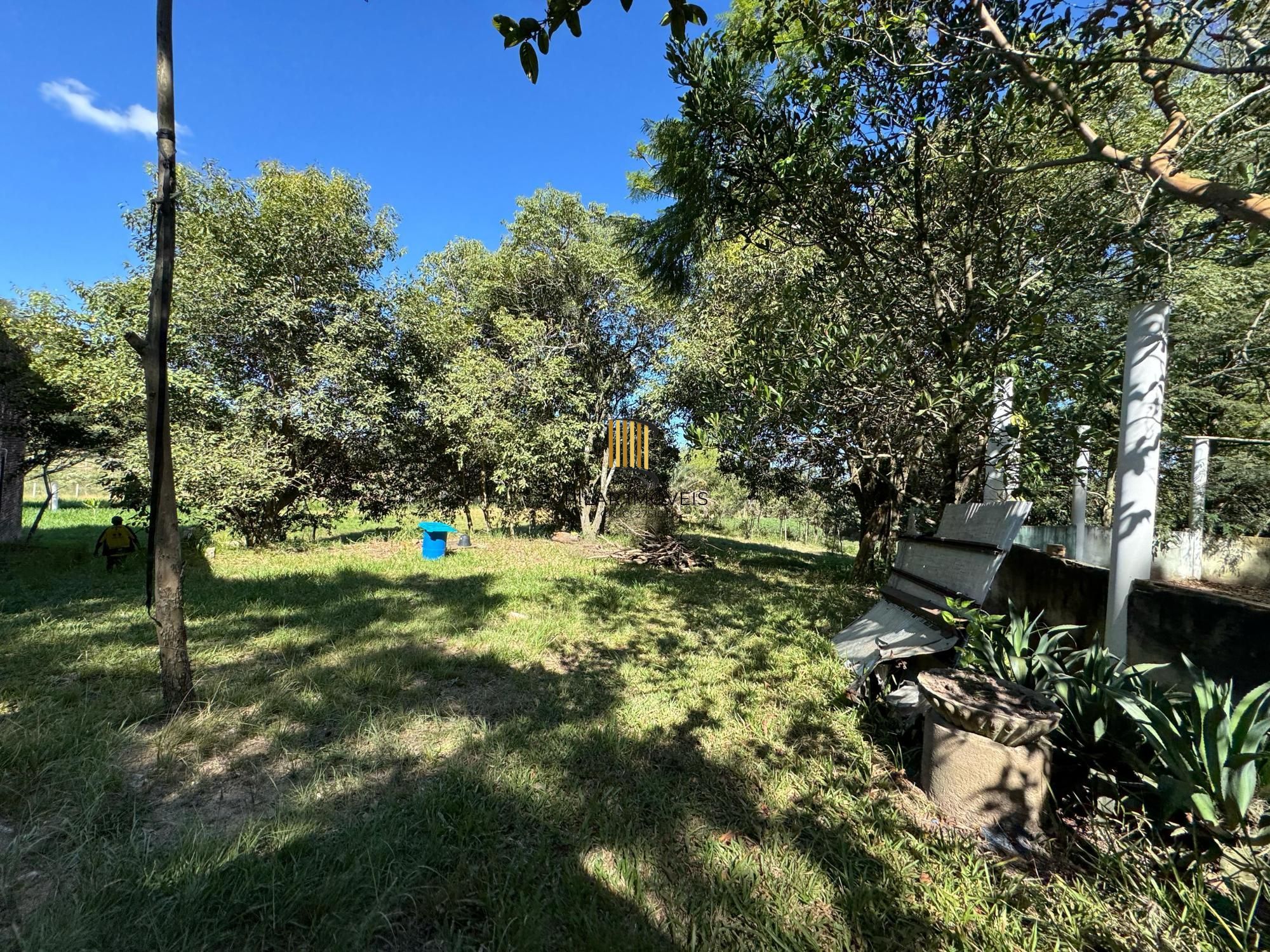 Área rural com 225,000m²