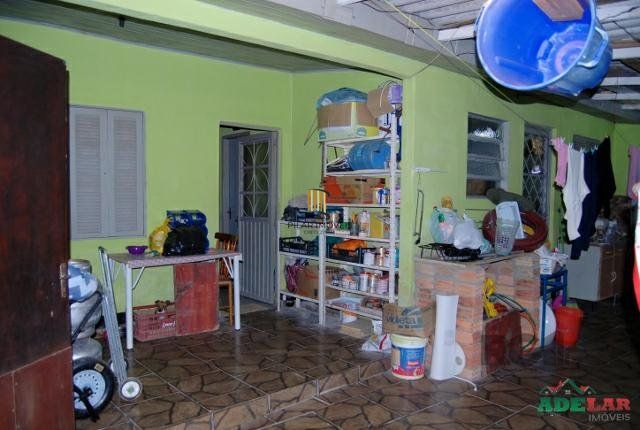 Casa 4 dormitórios no bairro Itapuã