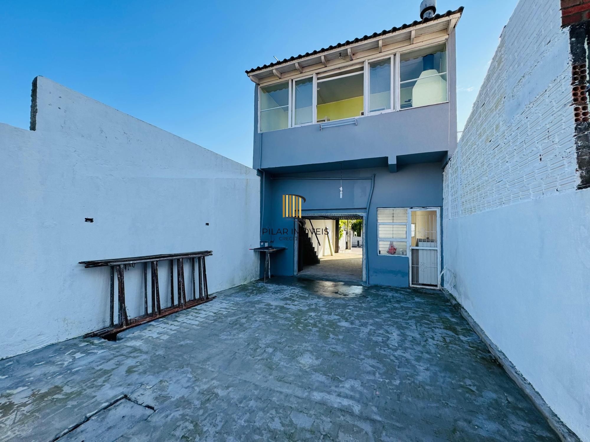 Casa 2 dormitórios no bairro Restinga