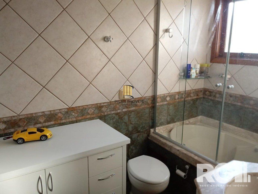 Casa 3 dormitórios no bairro Espírito Santo