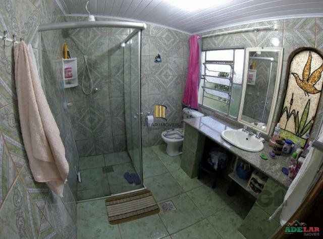 Casa 4 dormitórios no bairro Itapuã