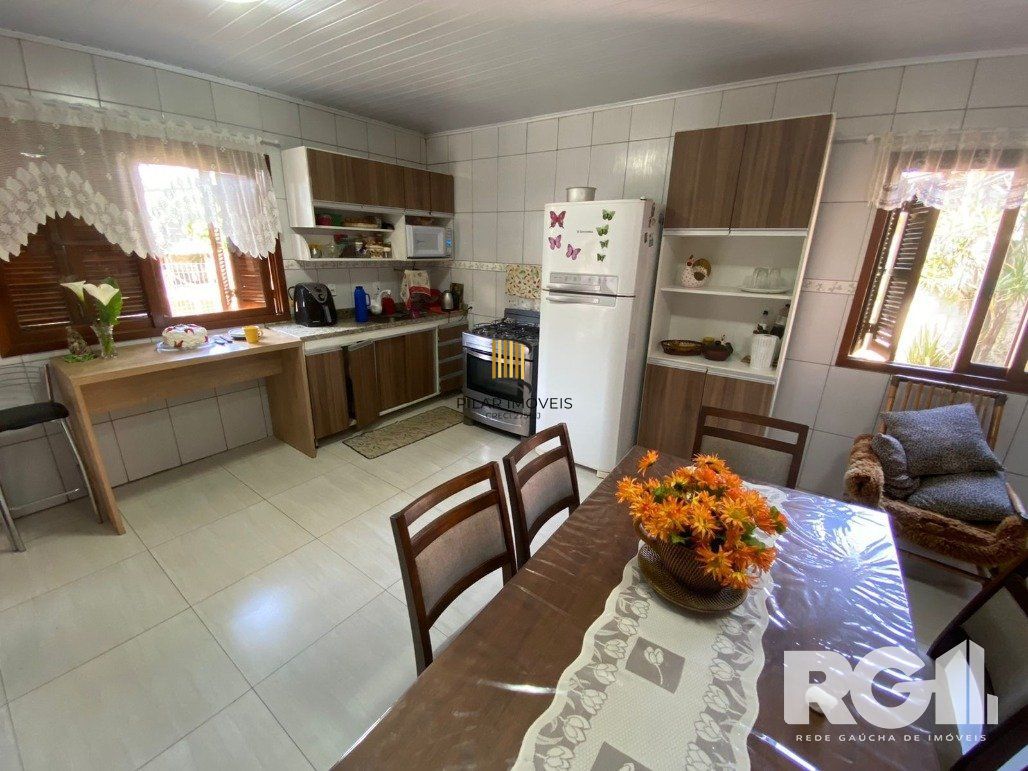 Casa 4 dormitórios no bairro Lageado