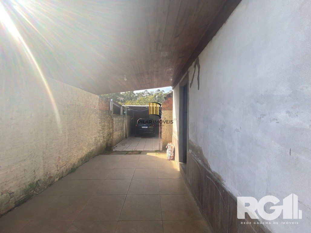 Casa 2 dormitórios no bairro Lami