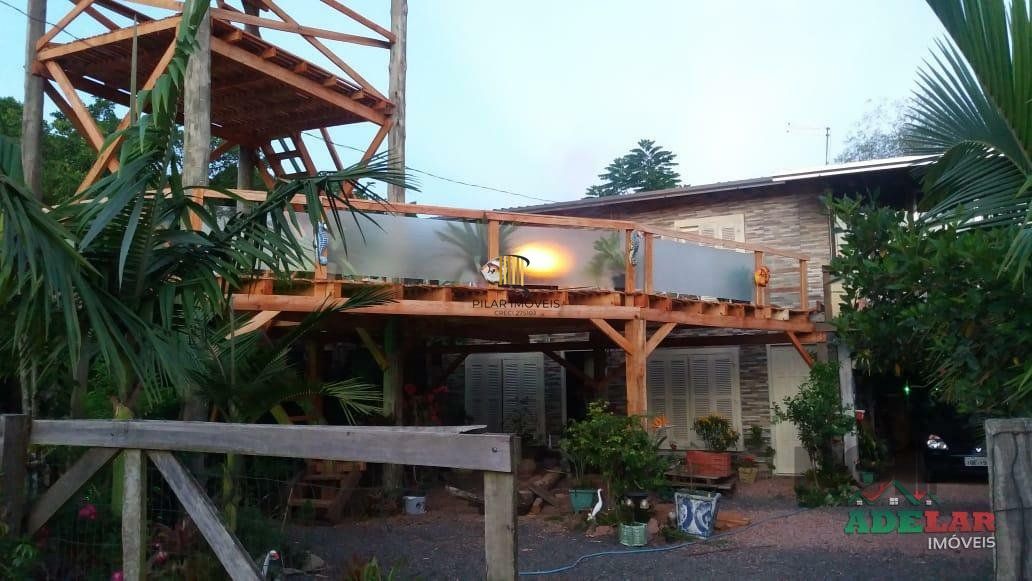 Apartamento no bairro Itapuã