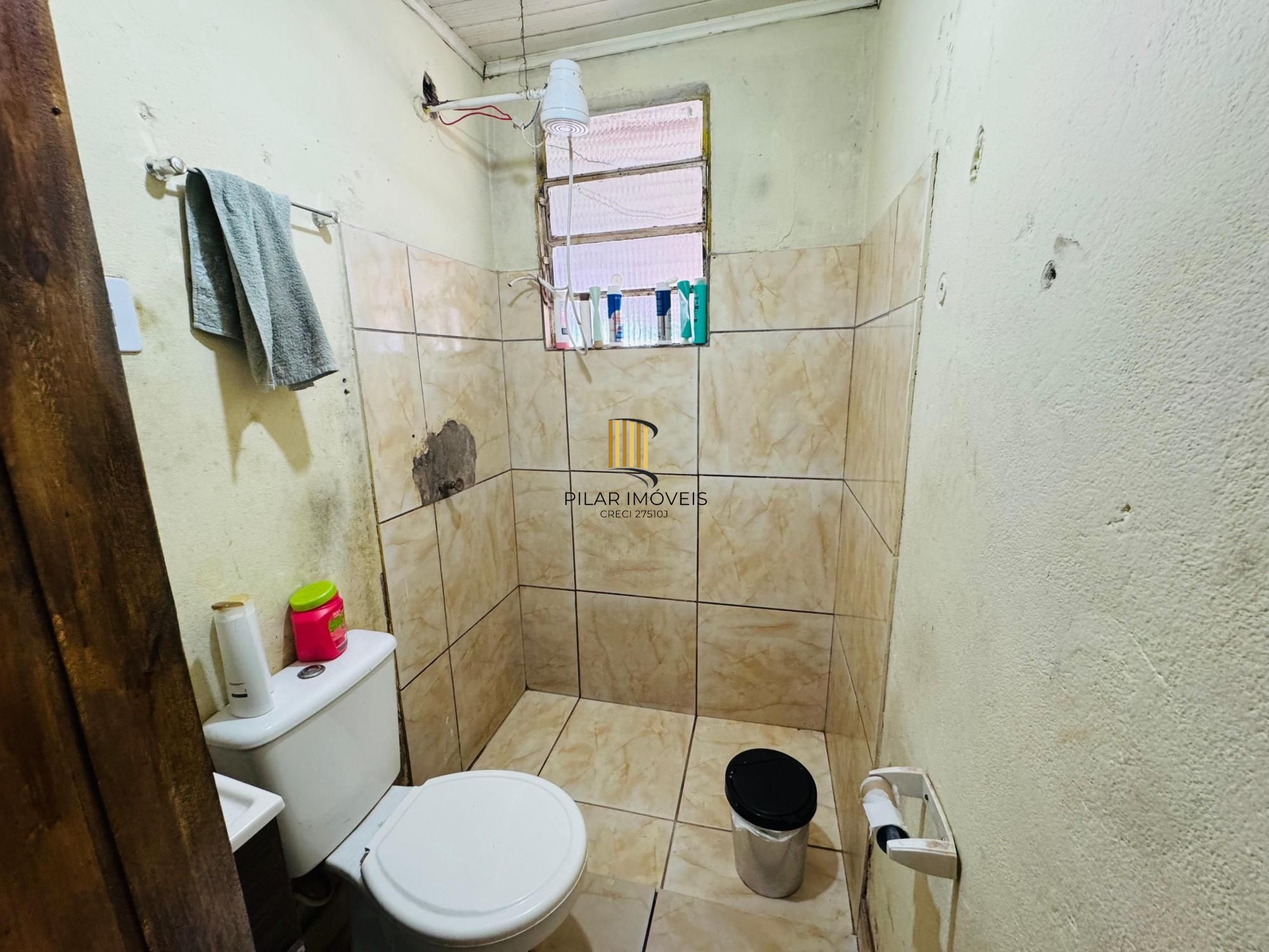 Casa 3 dormitórios no bairro Lomba do Pinheiro