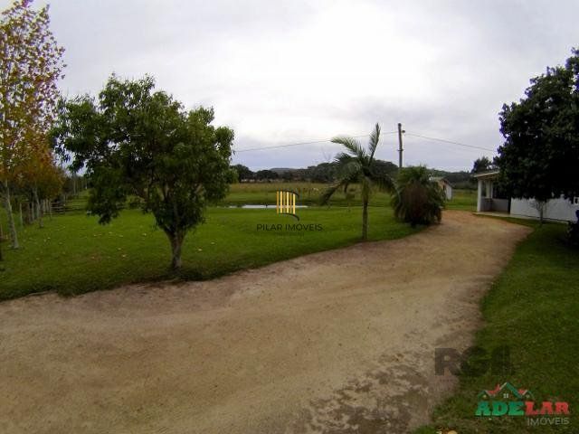 Sítio 4 dormitórios no bairro Itapuã