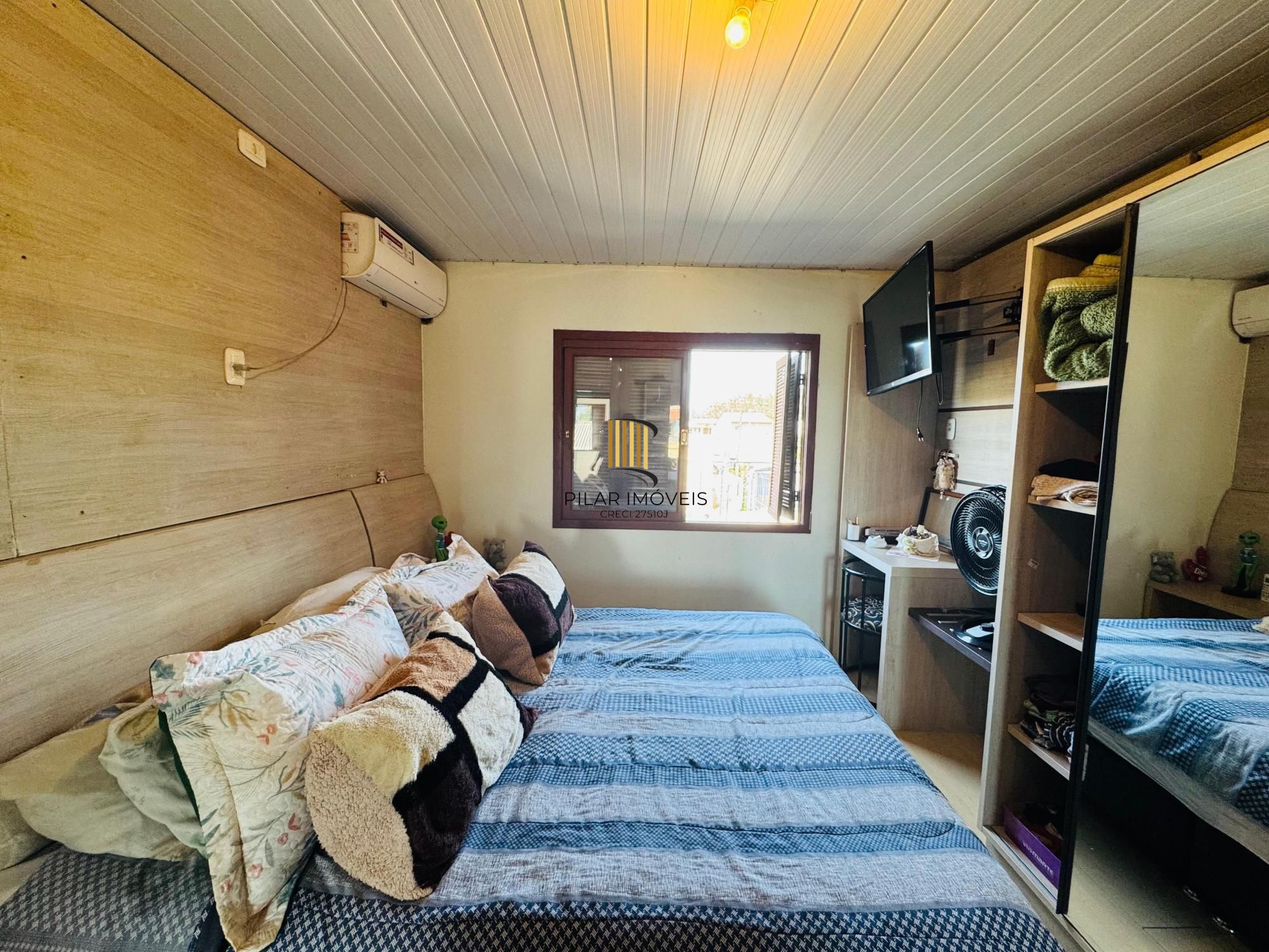 Sobrado 3 dormitórios no bairro Hípica