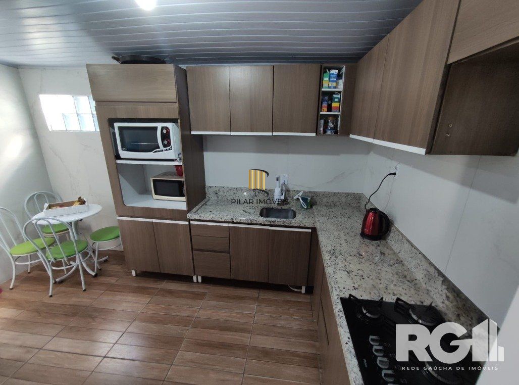 Casa 3 dormitórios no bairro Restinga