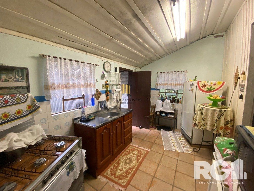 Sítio 3 dormitórios no bairro Itapuã