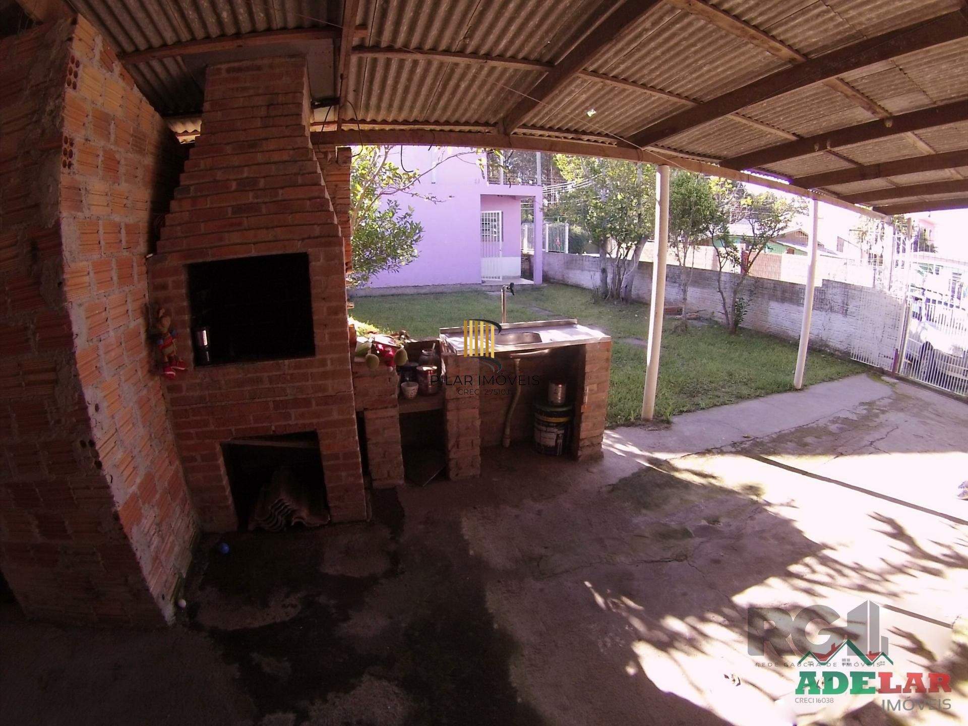Casa 3 dormitórios no bairro Ponta Grossa