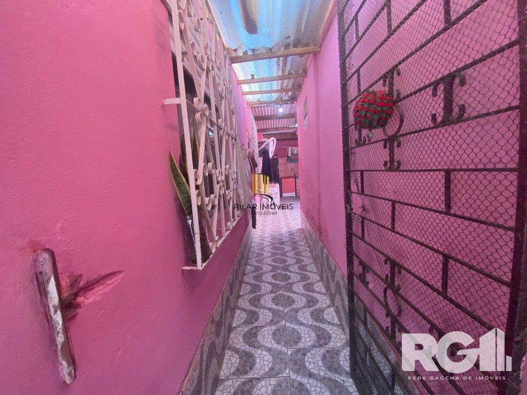 Casa 3 Dormitório(s) Bairro Restinga