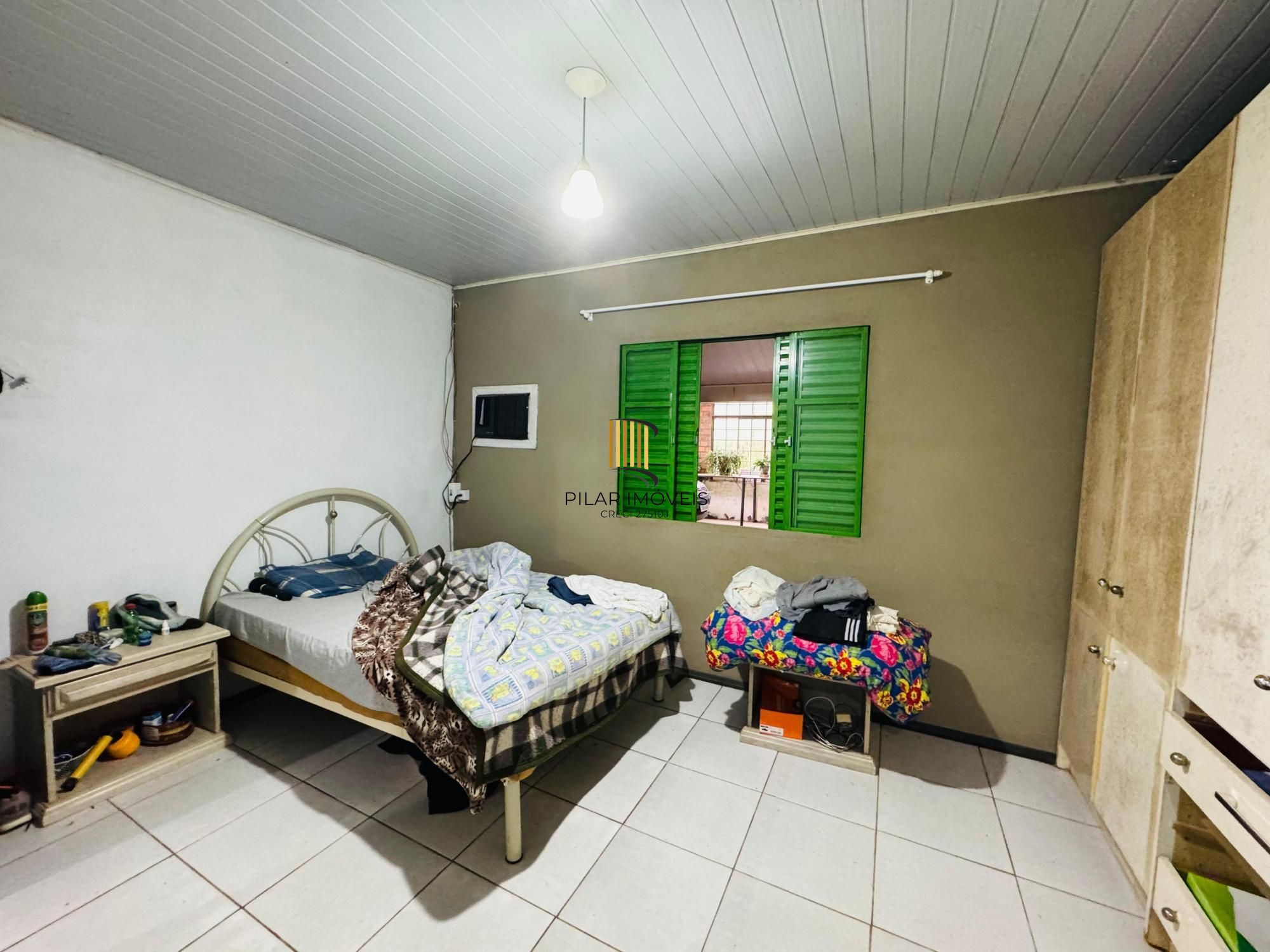 Sítio 2 dormitórios no bairro Canta Galo