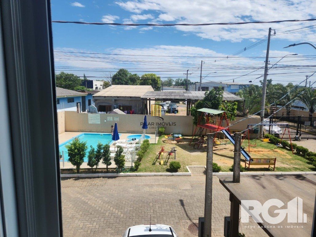 Sobrado 2 dormitórios no bairro Restinga