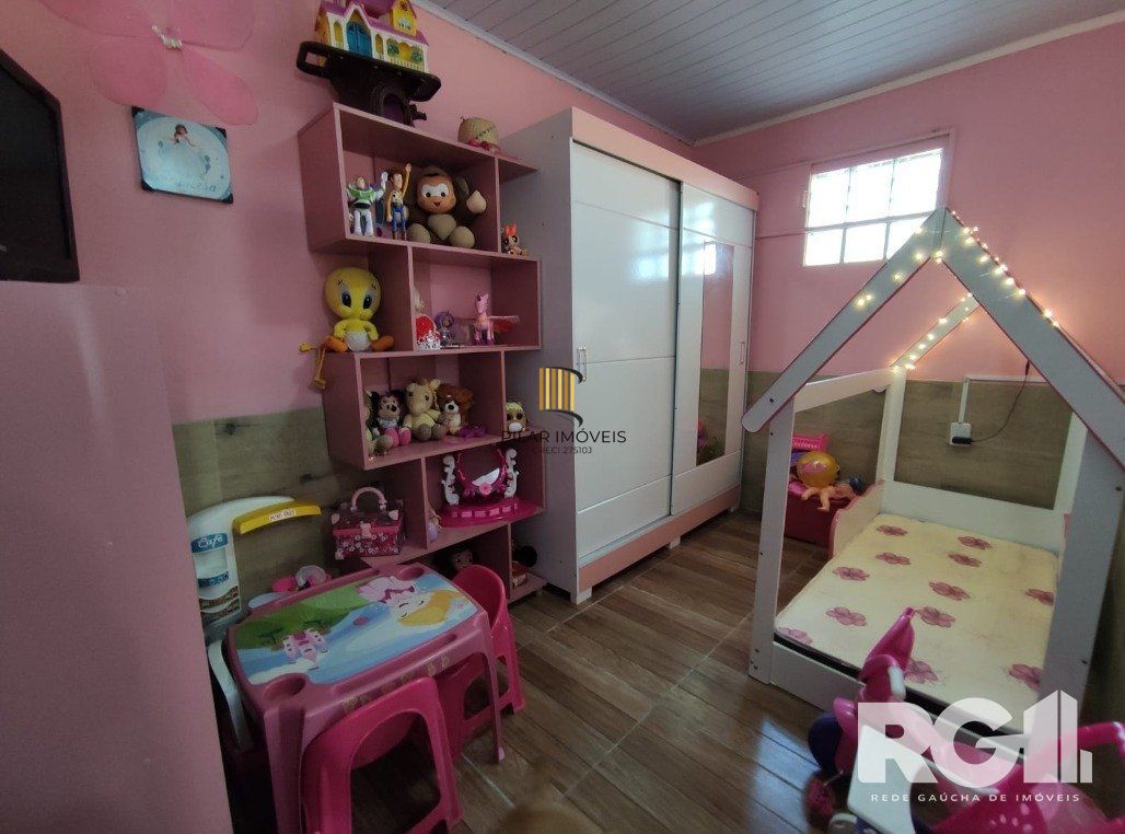 Casa 3 dormitórios no bairro Restinga