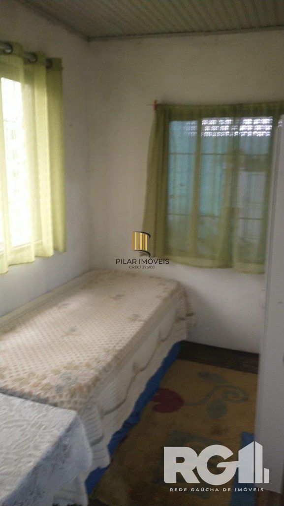 Casa 2 dormitórios no bairro Restinga
