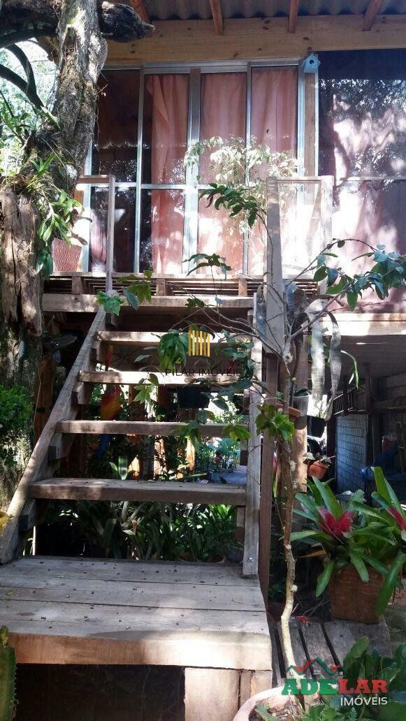 Apartamento no bairro Itapuã