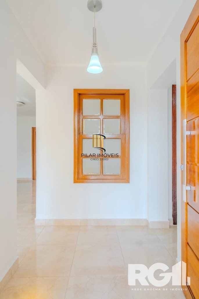 Casa 3 dormitórios no bairro Guarujá