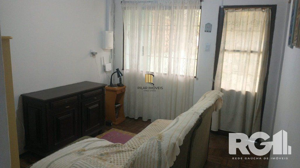 Casa 2 dormitórios no bairro Restinga