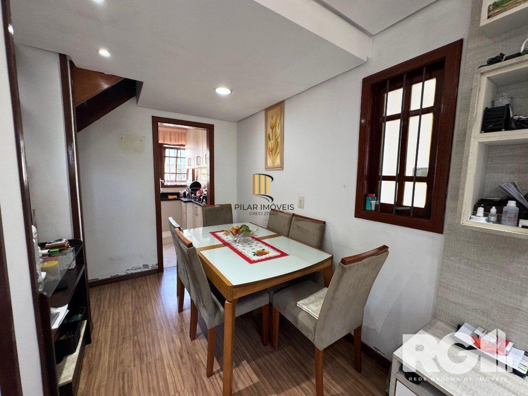 Casa 3 dormitórios no bairro Hípica