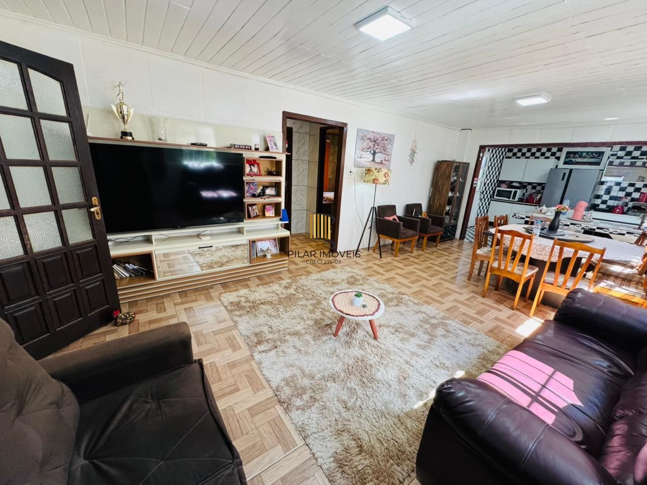 Casa 3 dormitórios no bairro Lami